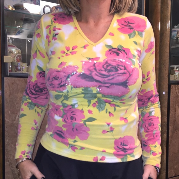 UCK embellished stretch cotton flower V-neck top