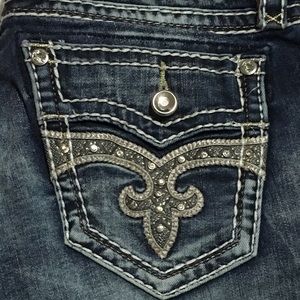 Rock Revival Crop