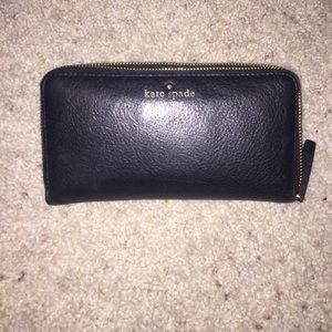 Kate Spade cobble hill Lacey zip around wallet