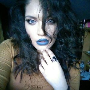 Meet your Posher, Lizette