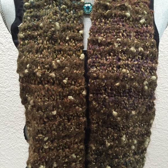 Handmade scarf in beautiful earth tones - Picture 2 of 3