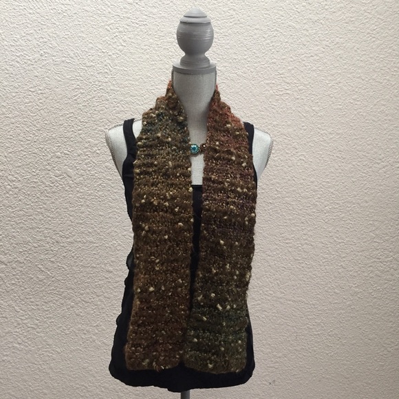 Handmade scarf in beautiful earth tones - Picture 3 of 3