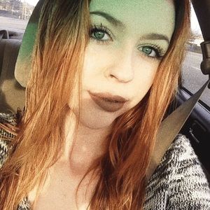 Meet your Posher, Courtney