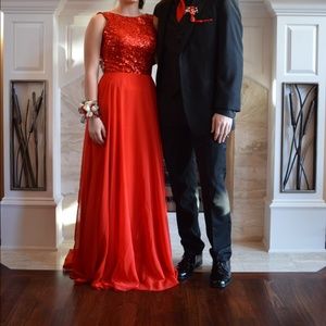 Gorgeous red prom dress