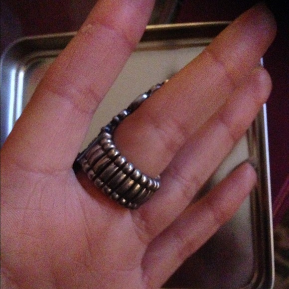 Ring - Picture 4 of 4