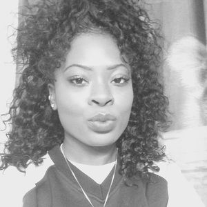 Meet your Posher, Ebonee