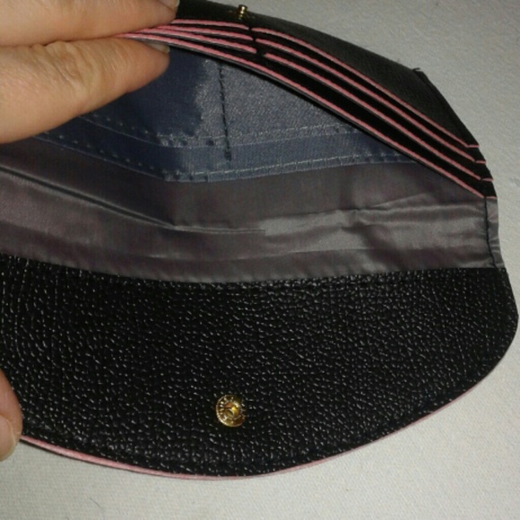 Black Wallet - Picture 3 of 4