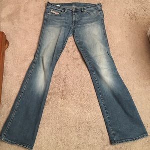 Worn-in Diesel Jeans 💙