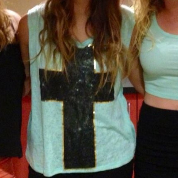 Mint cross top