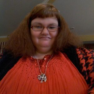 Meet your Posher, Evie