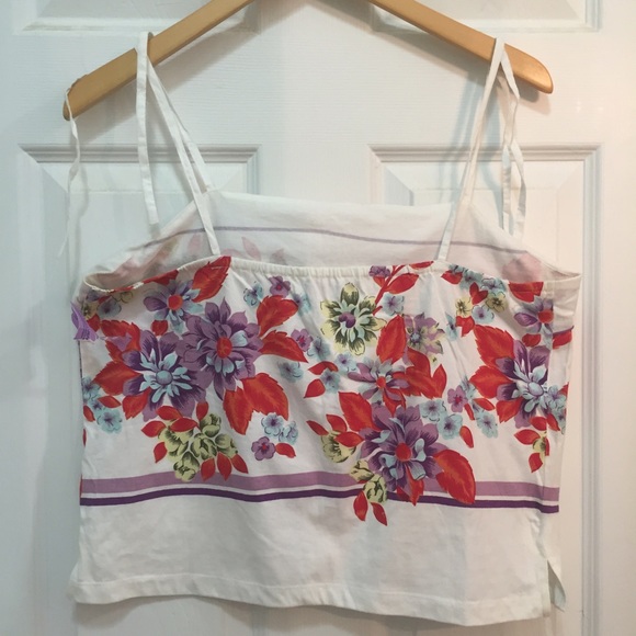 CLOSING❗️BDG Cotton Floral Tank Top NWT - Picture 2 of 4