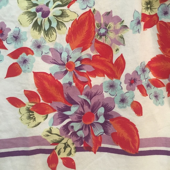 CLOSING❗️BDG Cotton Floral Tank Top NWT - Picture 4 of 4