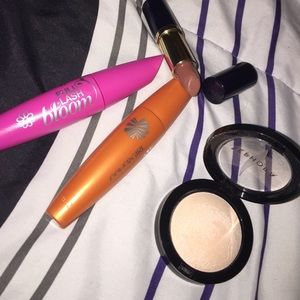 BRAND NEW makeup bundle