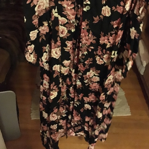 Flynn Skye floral dress - Picture 4 of 4