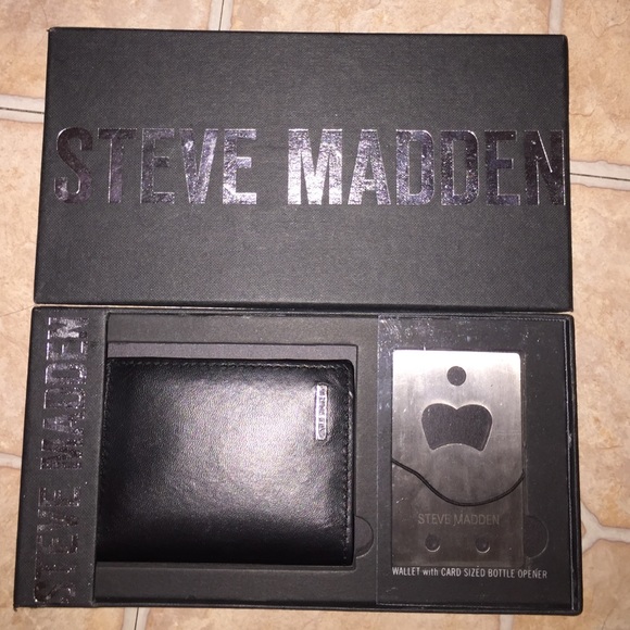 STEVE MADDEN Black leather Men's wallet