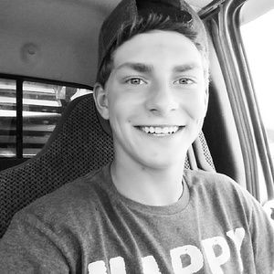 Meet your Posher, Devin