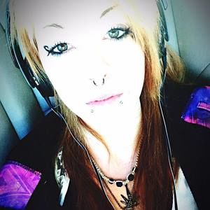 Meet your Posher, Michaela-alex