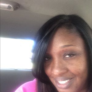 Meet your Posher, Latoya