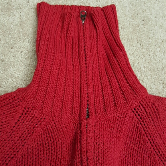 **SOLD**Abercrombie & Fitch Red Heavy Knit Sweater - Picture 2 of 4