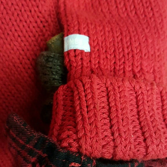 **SOLD**Abercrombie & Fitch Red Heavy Knit Sweater - Picture 3 of 4
