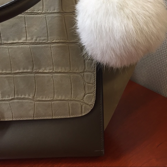 Celine Trapeze Tricolor in Khaki - Picture 2 of 4