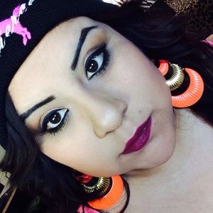 Meet your Posher, Lorena