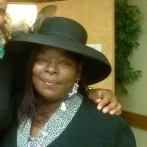 Meet your Posher, Gloria