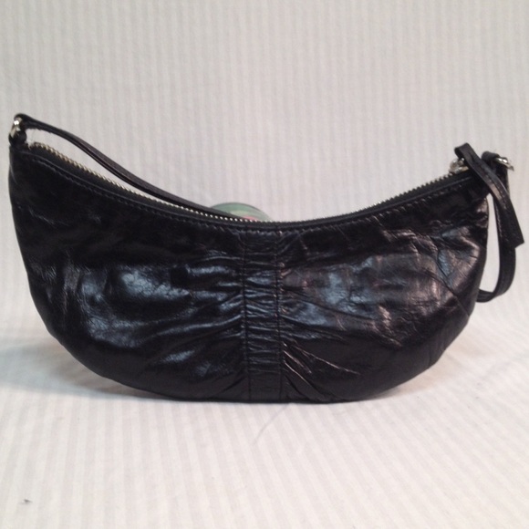 Banana Republic cinched black leather handbag
