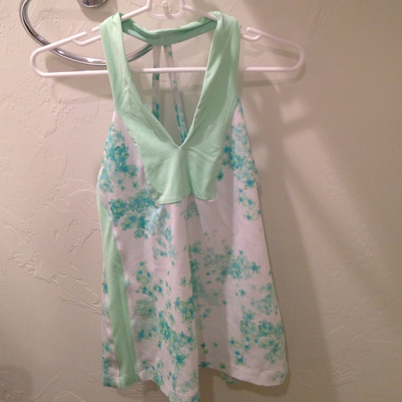 Lululemon halter tank
