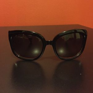 ALEXANDER MCQUEEN SUNGLASSES