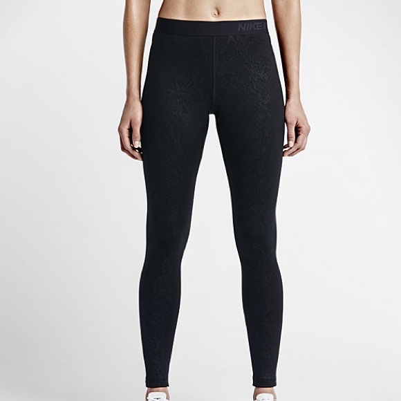 Nike pro warm embossed vixen tights