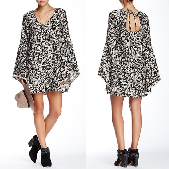 Urban Outfitters Dresses & Skirts - •NWT• Super Flare 70s Dress