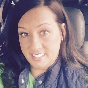 Meet your Posher, Leslie