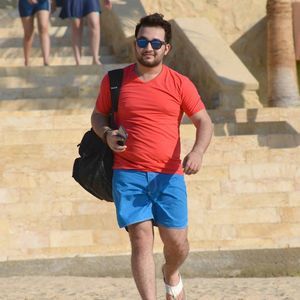 Meet your Posher, Ayad