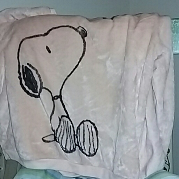 FUR SNOOPY THE DOG FEATHER