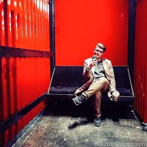 Meet your Posher, Denrick