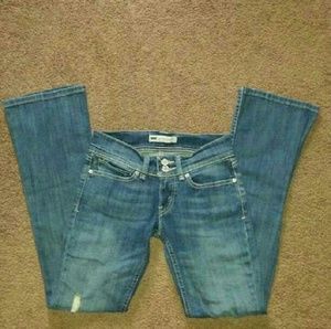 Levis size 3