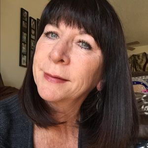 Meet your Posher, Janet