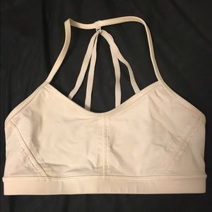 Cute lulu sports bra