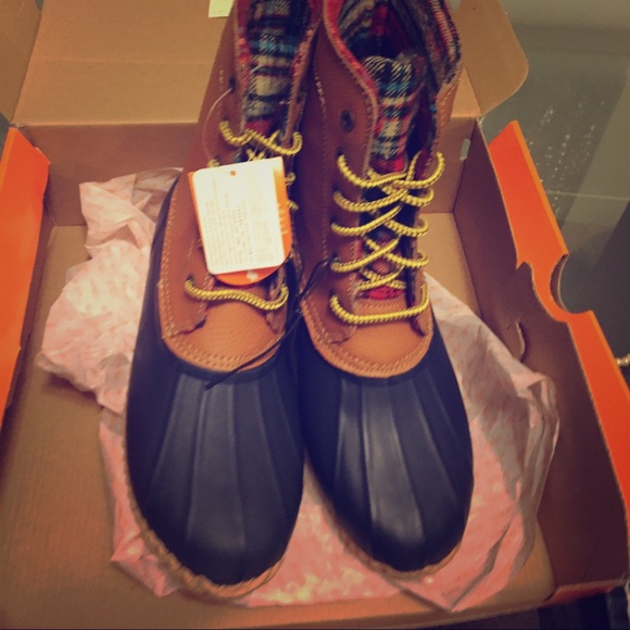 New Sporto Duck boots..