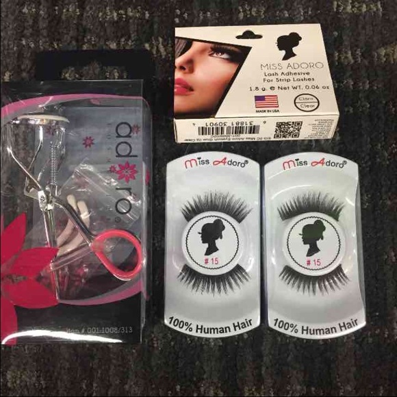 2 eyelashes/ glue / lash curler
