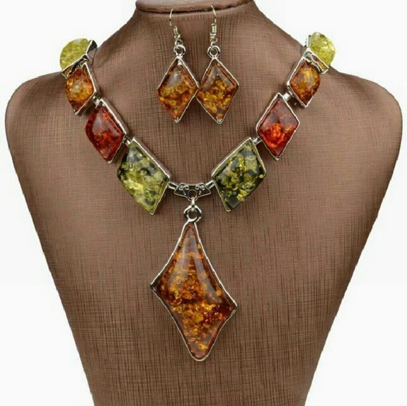 Amber Necklace & Earrings - Picture 1 of 2
