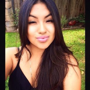 Meet your Posher, Kenia