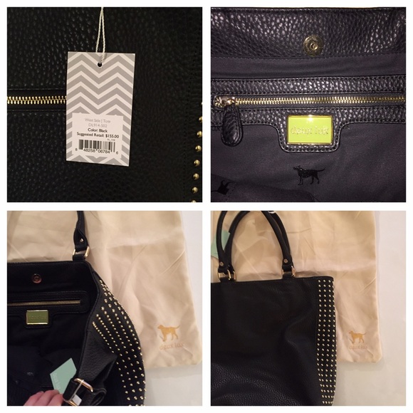 🎉sold🎉Black leather gold studded tote - Picture 3 of 4