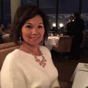 Meet your Posher, Alma