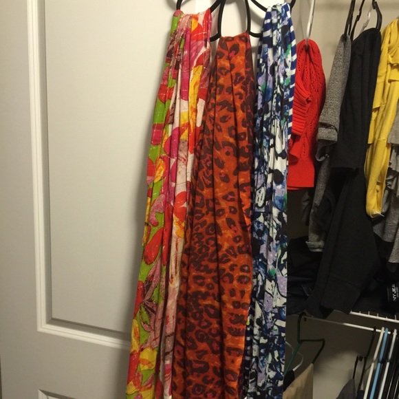Ann Taylor Loft Scarves - Picture 1 of 1