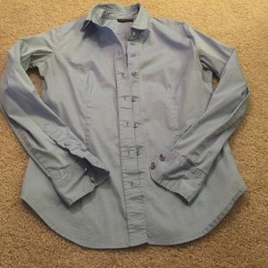 Long sleeve buttoned down shirt
