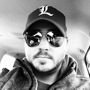 Meet your Posher, Derek