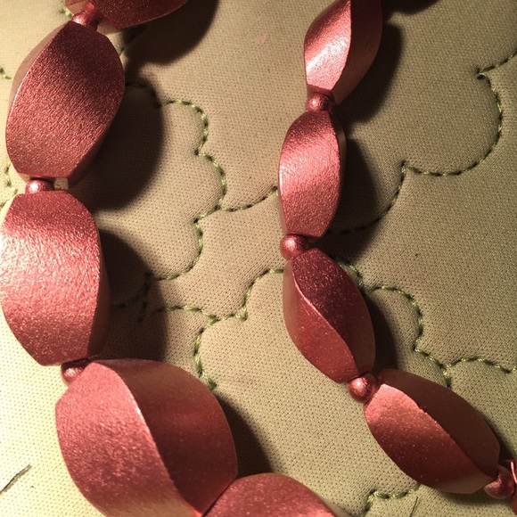 2 Wooden Necklace Set - Picture 3 of 4