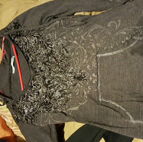 Nwot long sleeve pull over